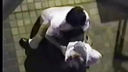 Lui è il coniuge della sua amata con un cuore di spessore, succhiare mentre sdraiato a pancia xnxx italiana in giù e spingere il pene alle tonsille