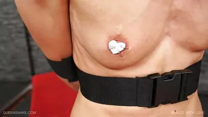 Anelli di ferro nel buco porn cam italiane che rovinano il buco cazzo di sua moglie in webcam