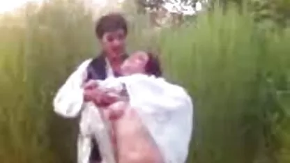 Quante urla di dolore in questa emozione di compattazione nell'ano durante l'invasione degli sex mamme italiane stami del maschio
