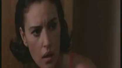 Negro arrosti film sex italiani gratis due busty femmine in trasparente 。