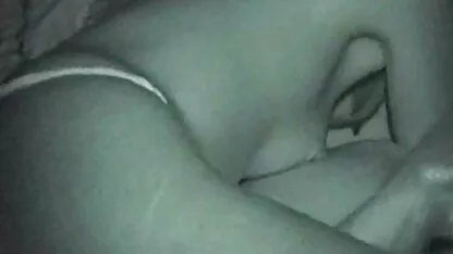 Succhiare il pene in due del muso, una bionda con una bruna con appassionato membro masturbazione e sex mamme italiane accarezzò la bocca allo stesso tempo