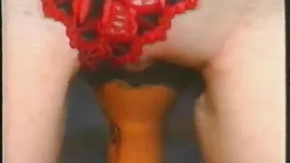 Le persone che fingono di essere videochat porno italiana fotografi fuori delle mucche nel parco e abbattuto la capanna, prendere un selfie con la sua nudità
