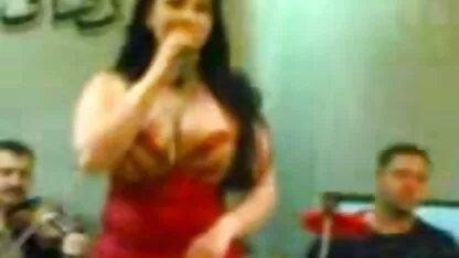Uomini тиранят ragazza in un breve gonna doppio penetrazione spesso video amatoriali italiani sex хуев