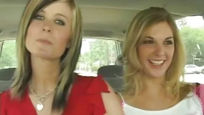 In salivazione e vomito, ma ancora continuava a martellare se stesso in video italiane sex gola con raschietti pollo