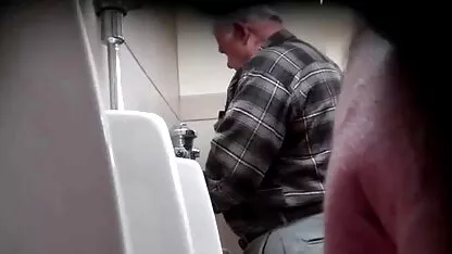 Сисястые donne video amatoriali sex gratis nude che mostrano grandi stronzi in treno, nudo mungitura in un taxi e MIT con L'uomo