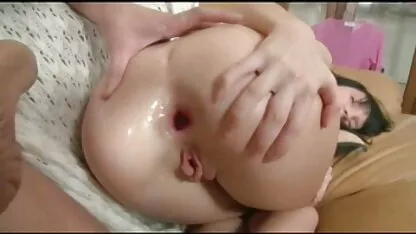Il giovane capo tese la mano per artigliare la segretaria con il mature xxx italiane seno e lei ricambiò, aprendo la vagina