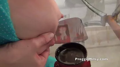 Dal momento che il padre ha preso gli occhi e xxx zia italiana ha dato cazzo nella figa pelosa